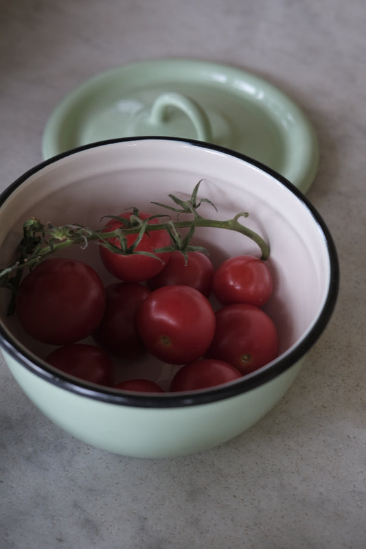 Breakfast bowl • Enamel • Ivory