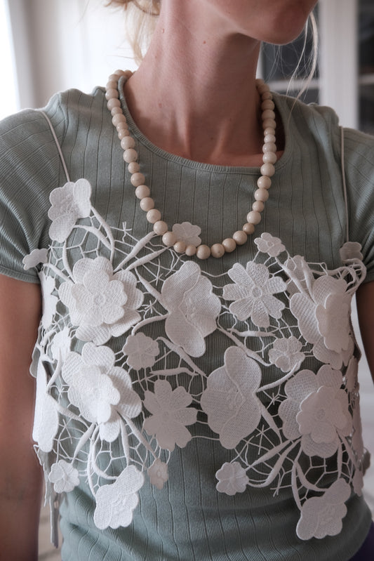 Necklace • Handmade • Semi-precious stone • White Fossil