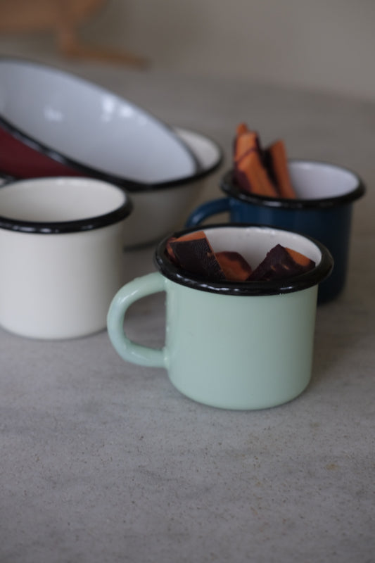 Breakfast bowl • Enamel • Ivory