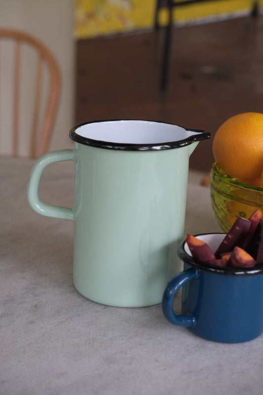 Breakfast bowl • Enamel • Ivory