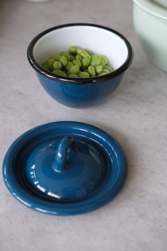 Snack bowl • Enamel • Ivory