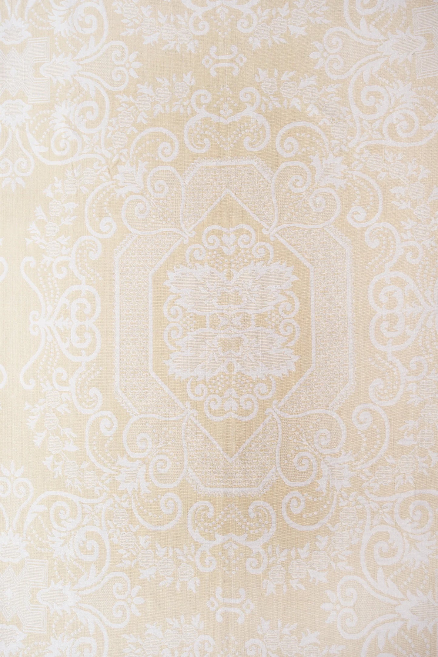 Bedspread • Damask • Woven • Cream